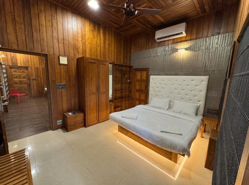 2 Bedrooms, 2 Bathrooms, Family Superior Bungalow