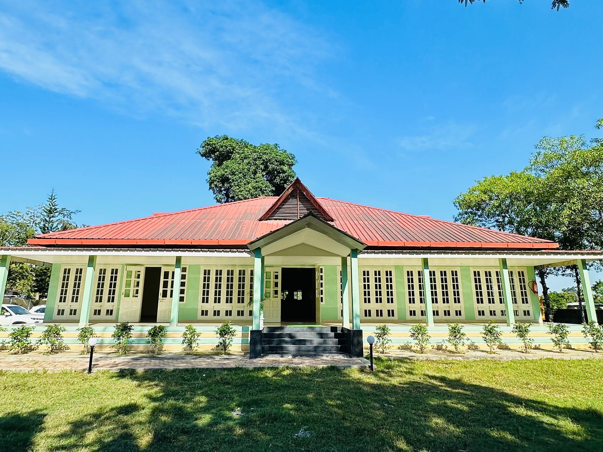 Green Paradise Hotel and Resort  (2mins walking distance from Safari Point).
