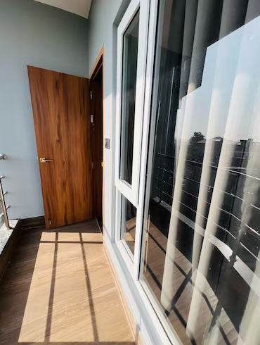 DELUXE ROOM WITH BALCONY