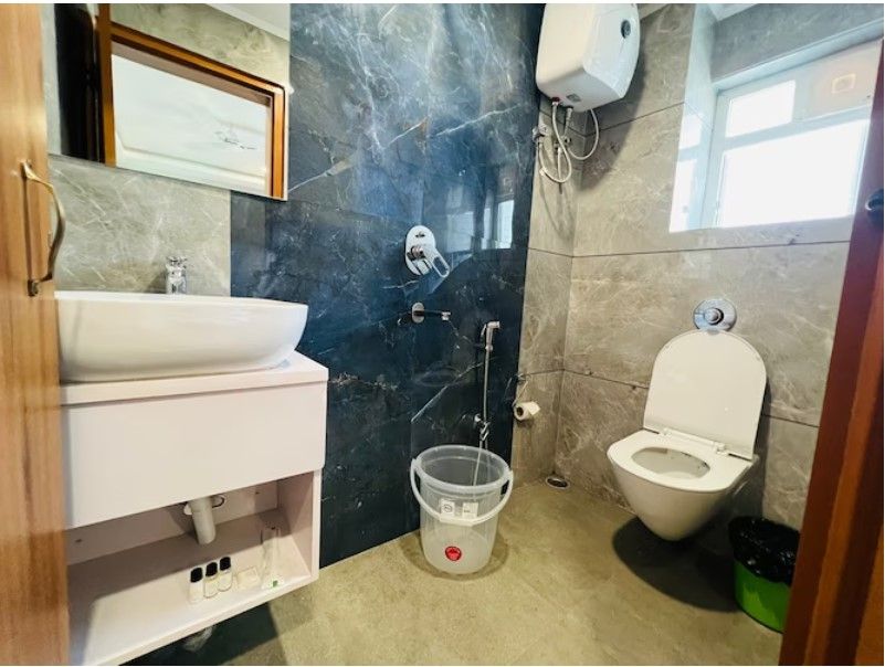 HOTEL ROYAL VANILLA AND BANQUET BUDGET DOUBLE ROOM 4