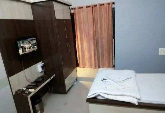 Deluxe AC Room