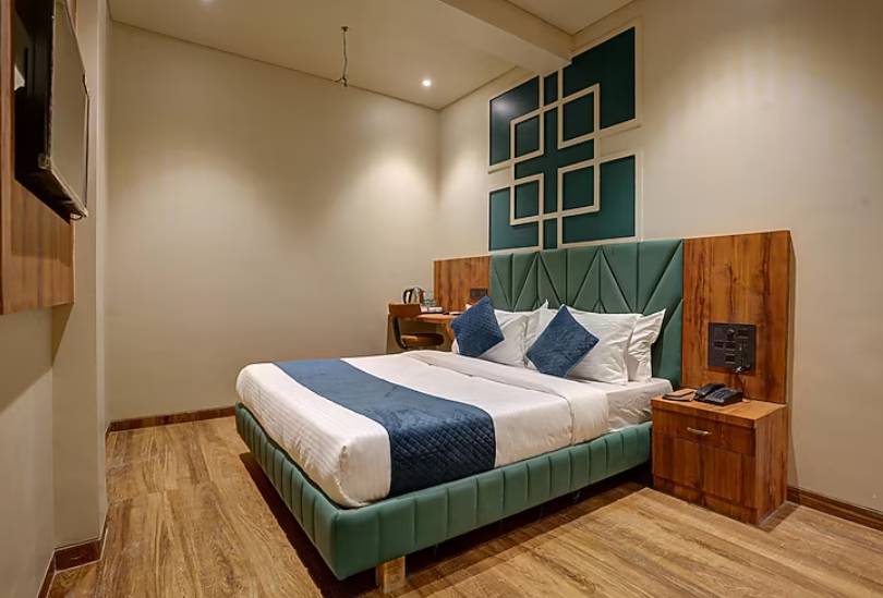 Hotel Starville Deluxe Room 3