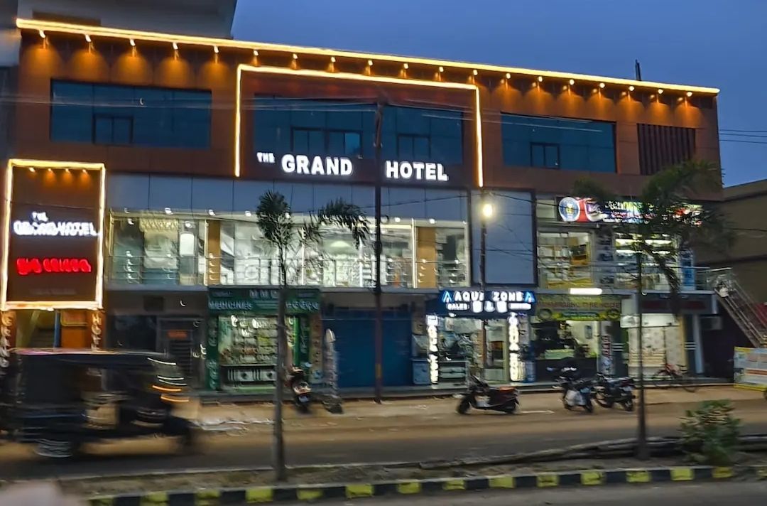 THE GRAND HOTEL SORO