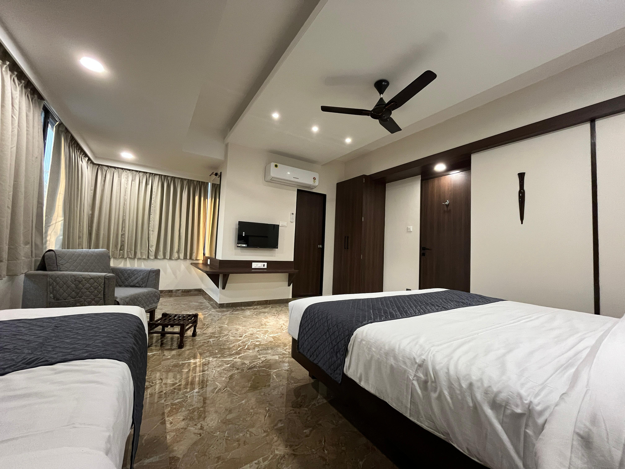 Kuber Suites Indra Suite 4