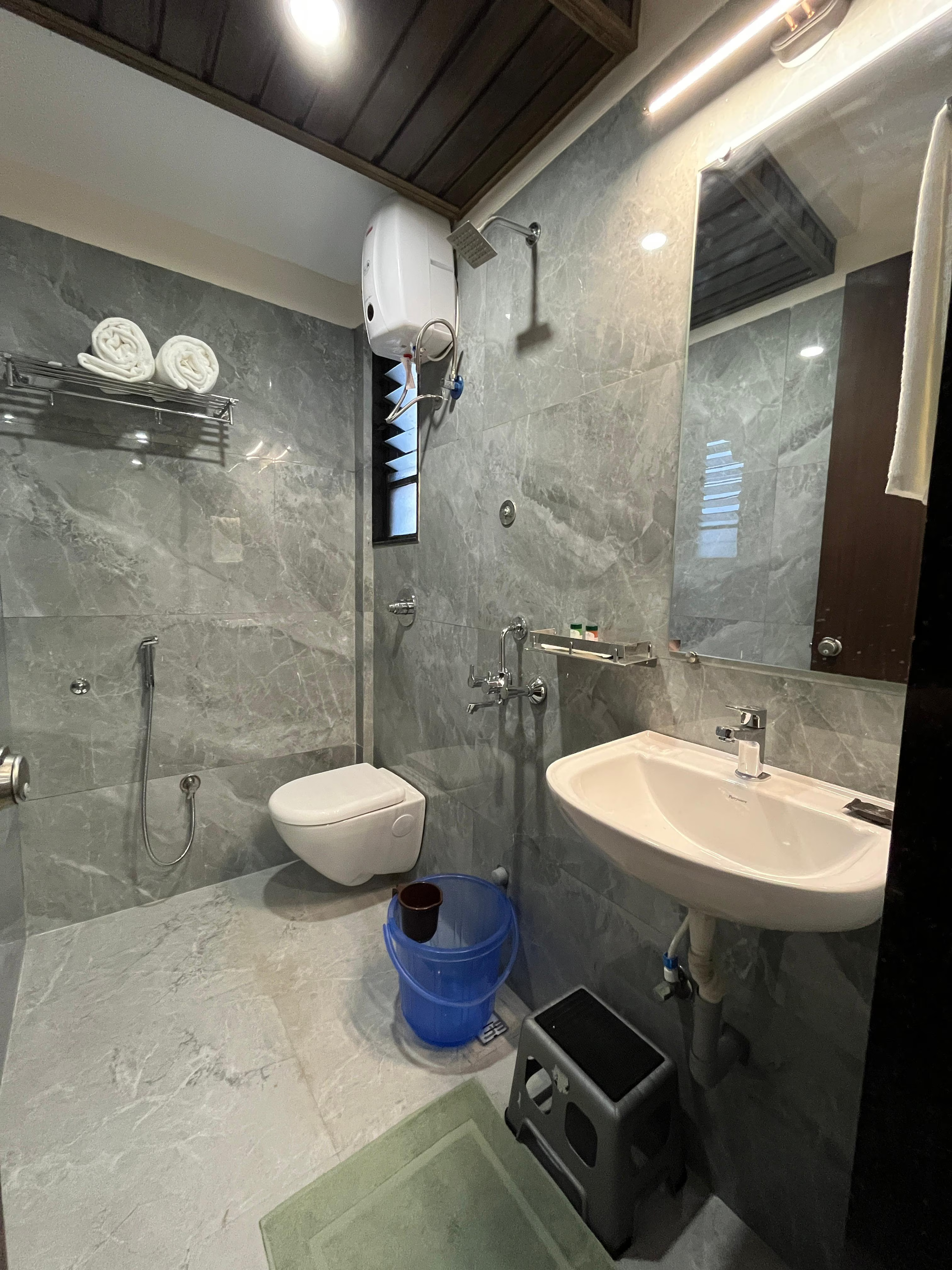 Kuber Suites Indra Suite 8