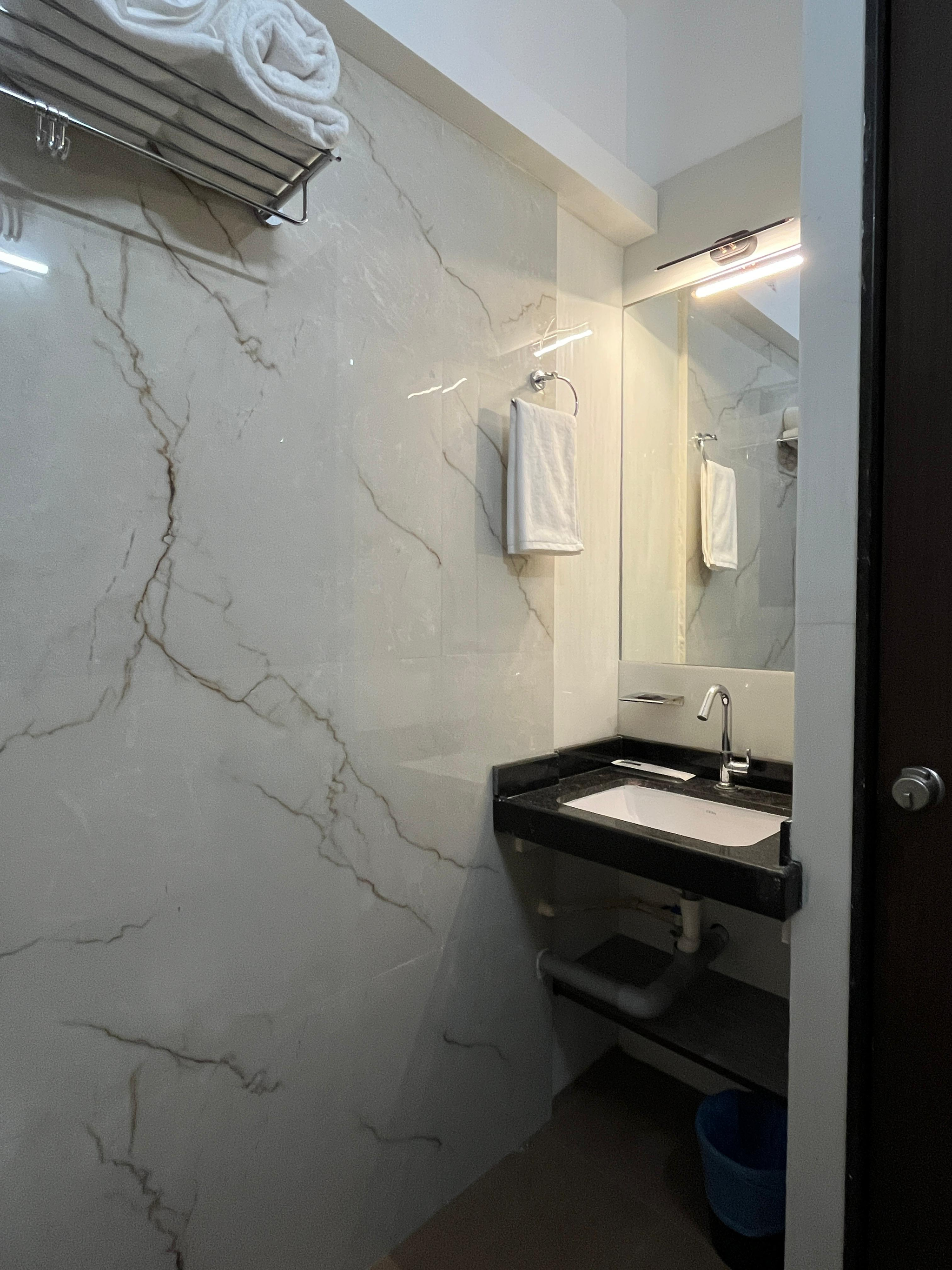 Kuber Suites Prithvi Suite 7