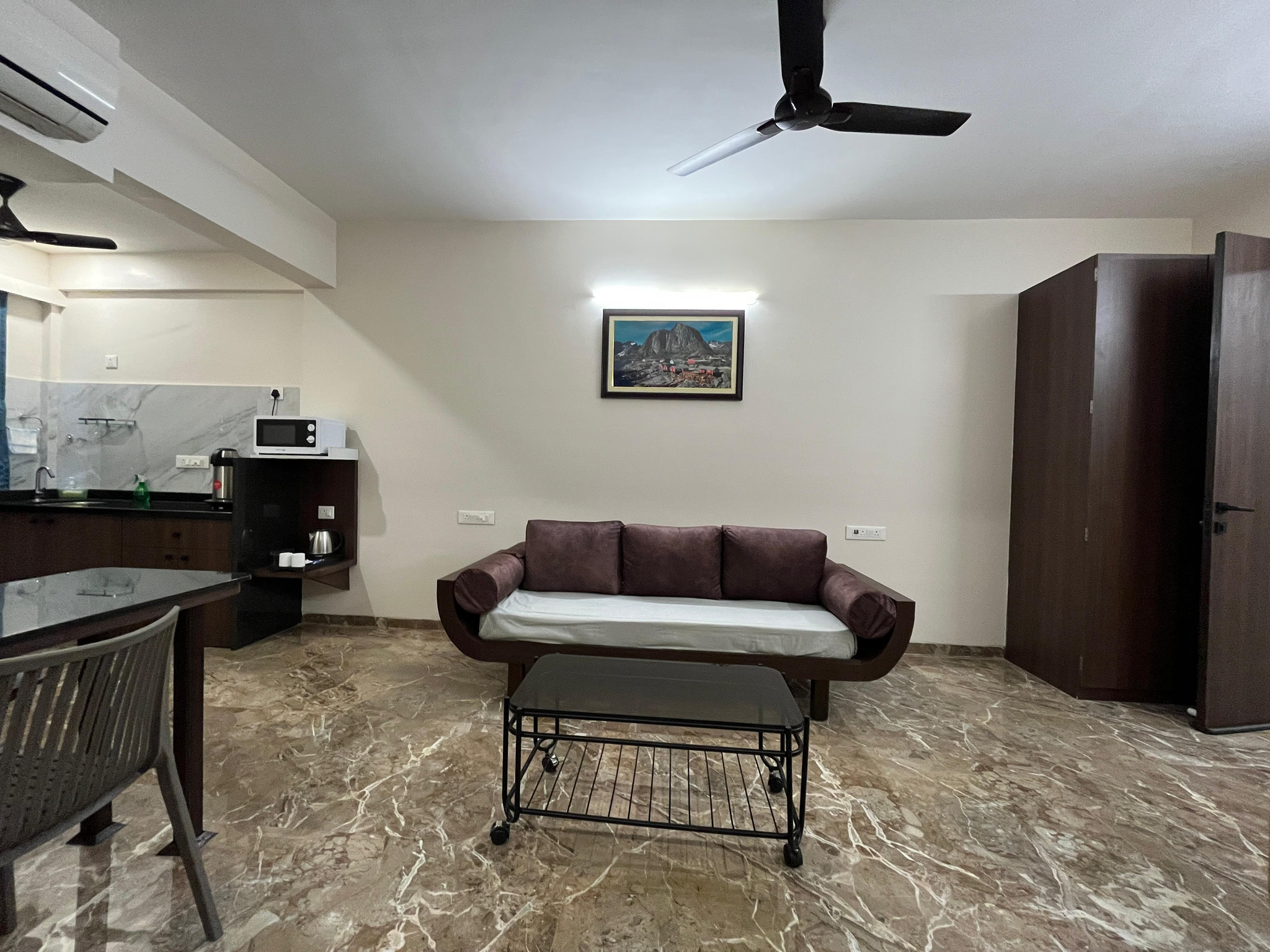 Kuber Suites Indra Suite 12