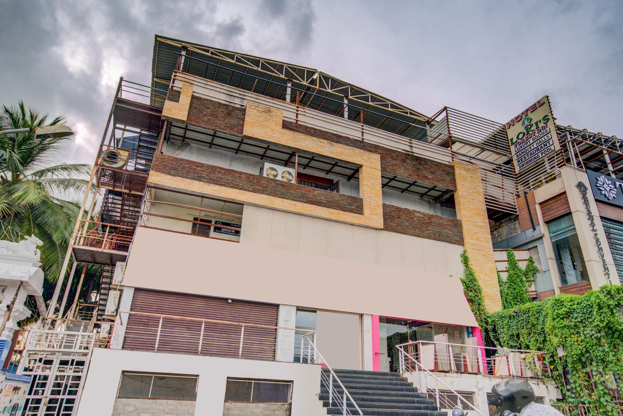 Hotel Lokis Forest Inn