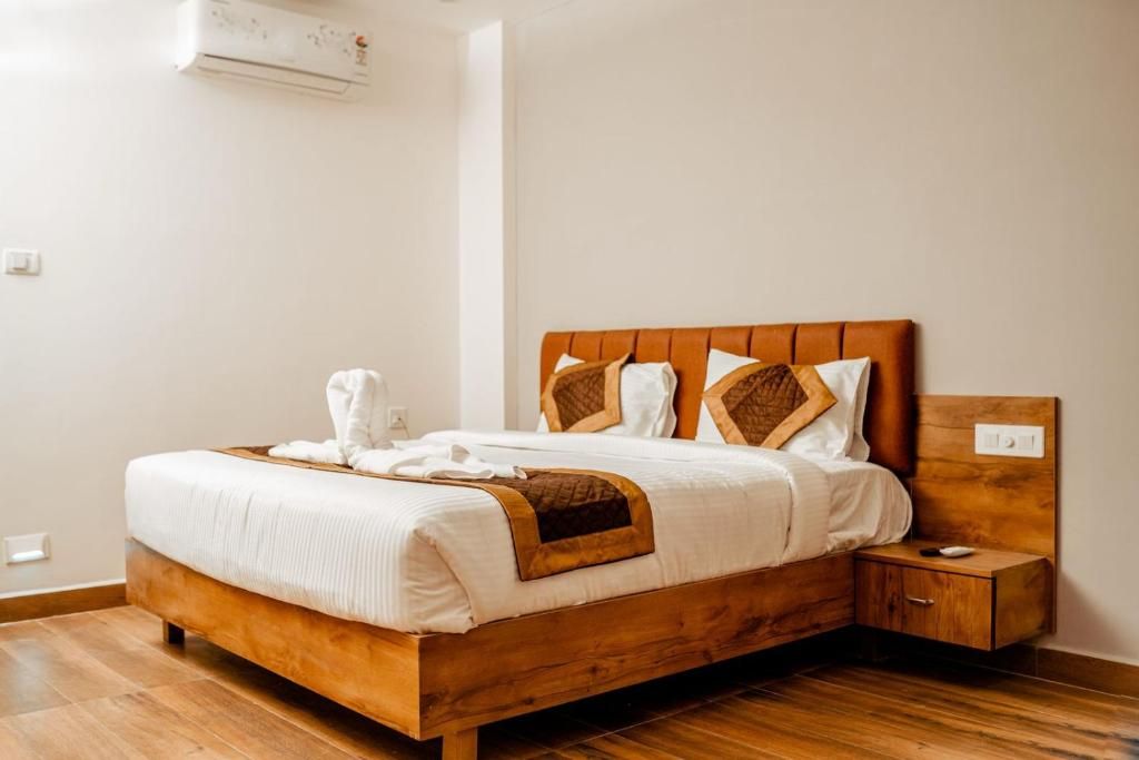 Hotel Elite Fortune Inn Deluxe Rooms