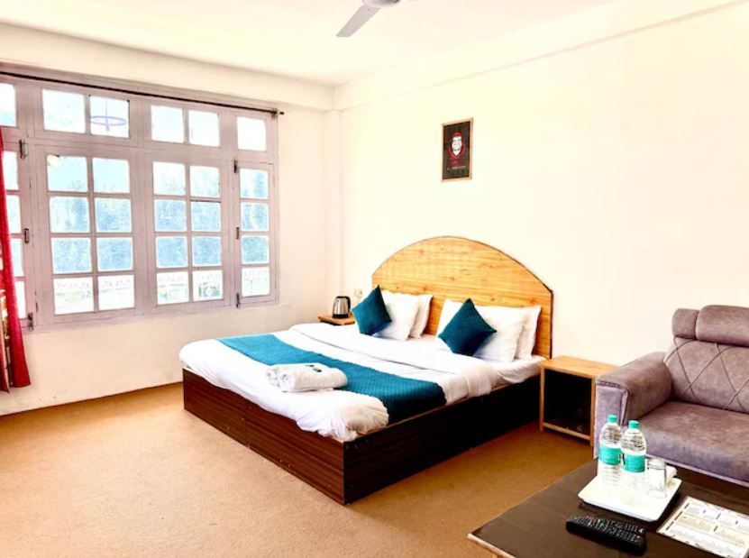 Deluxe Room With Himalayan View