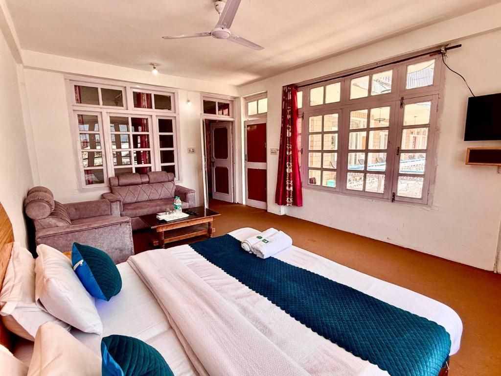 Himalayan View Superior Room