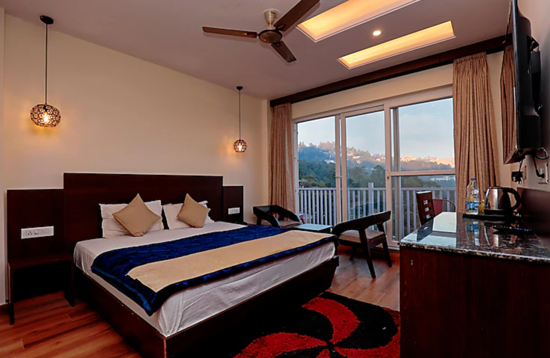 Premium room with Valley View and Balcony