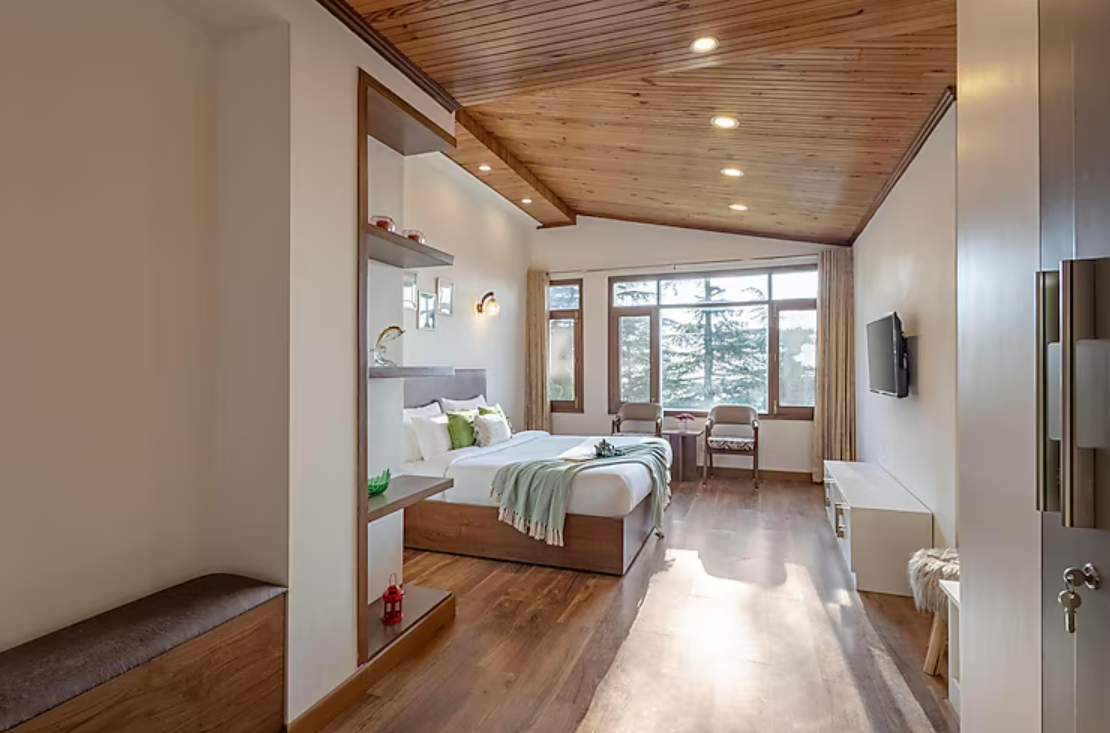 Valley-view Sapphire Room