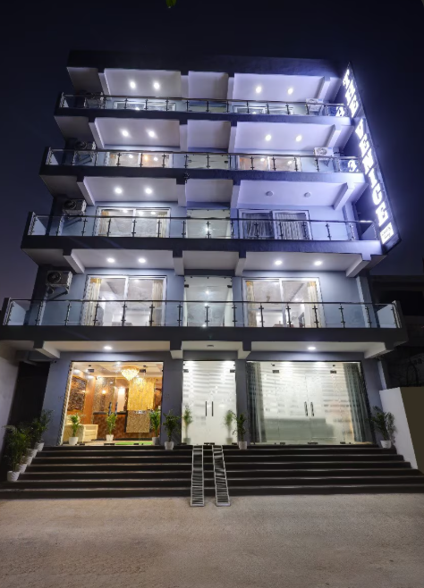 Hotel The Venice- Near Indraprastha Apollo Hospital