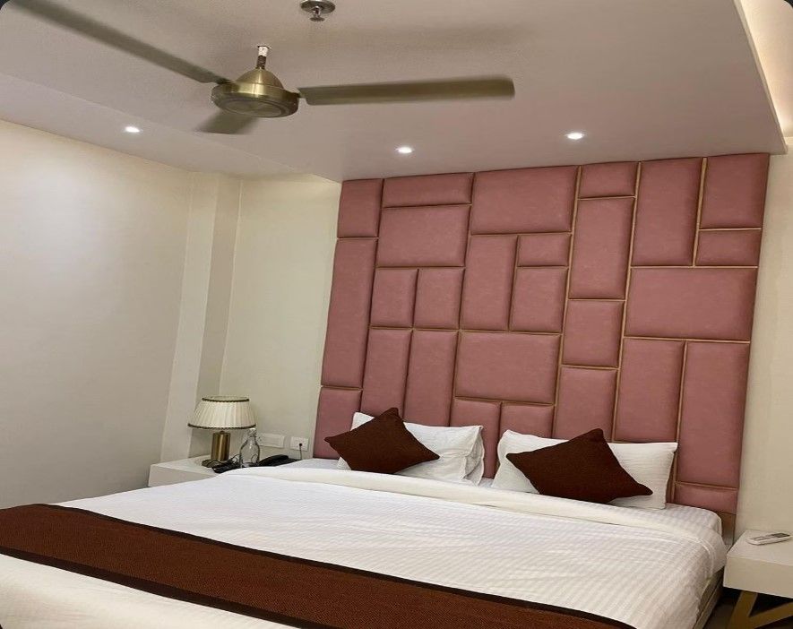 Hotel Kshitij Royal Deluxe Room 9