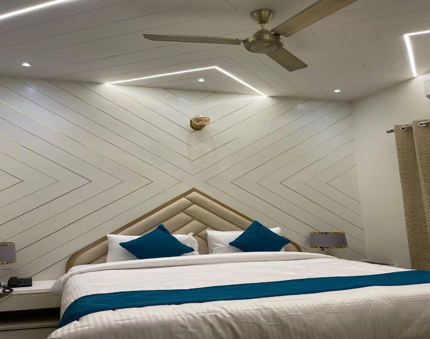 Hotel Kshitij Royal Deluxe Room 3