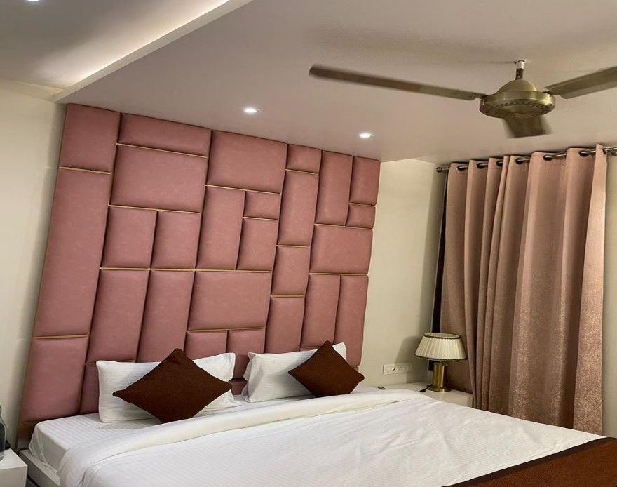 Hotel Kshitij Royal Deluxe Room 4