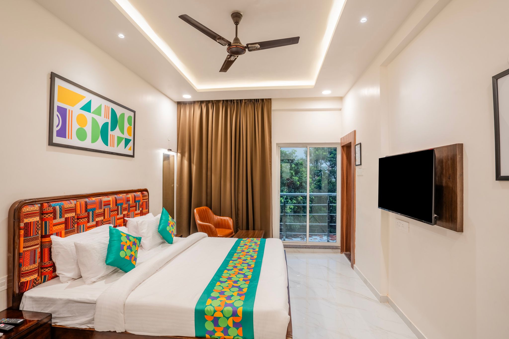 Treebo Parashar Max Standard room 2