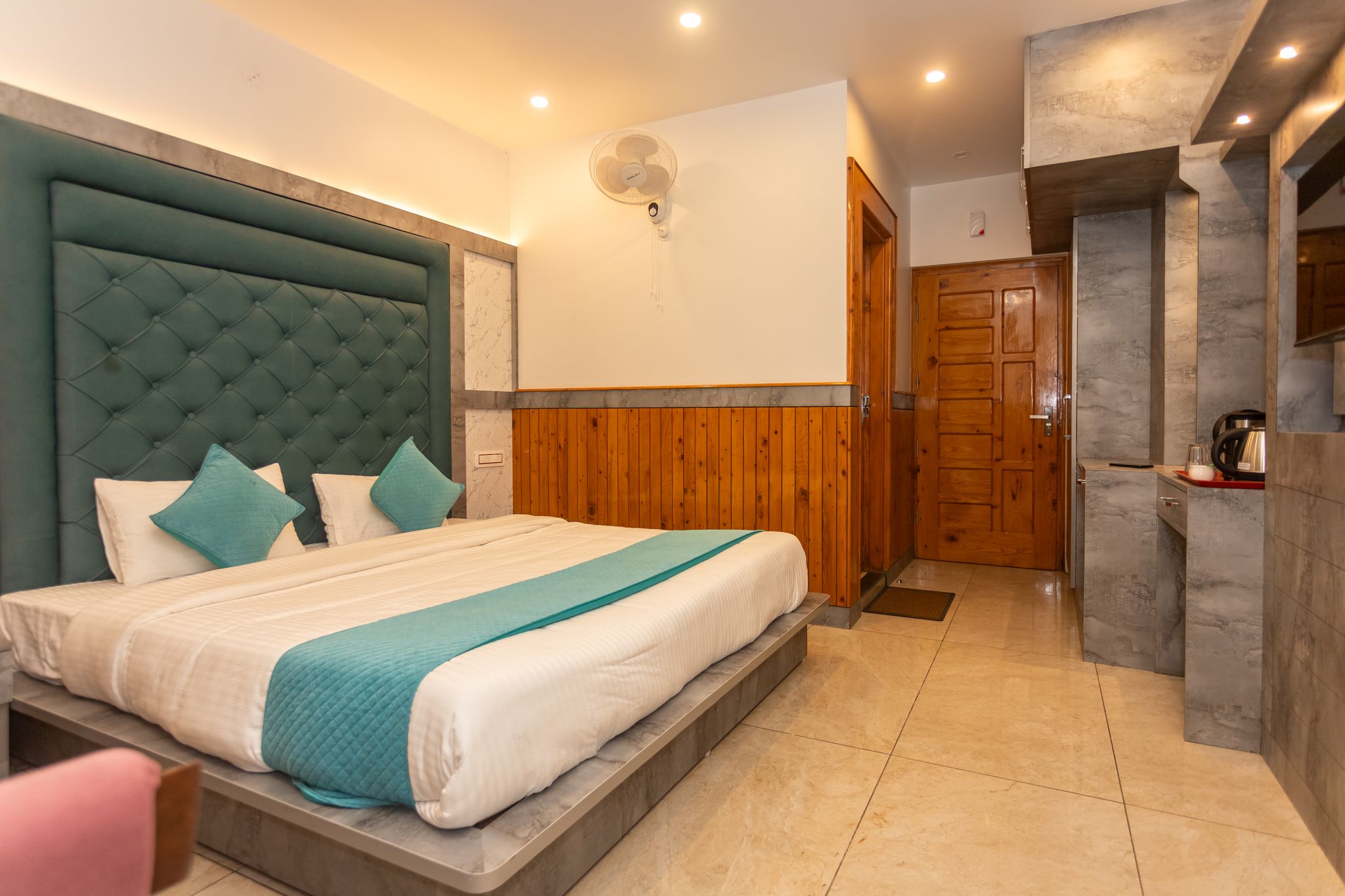 Classic Balcony Room