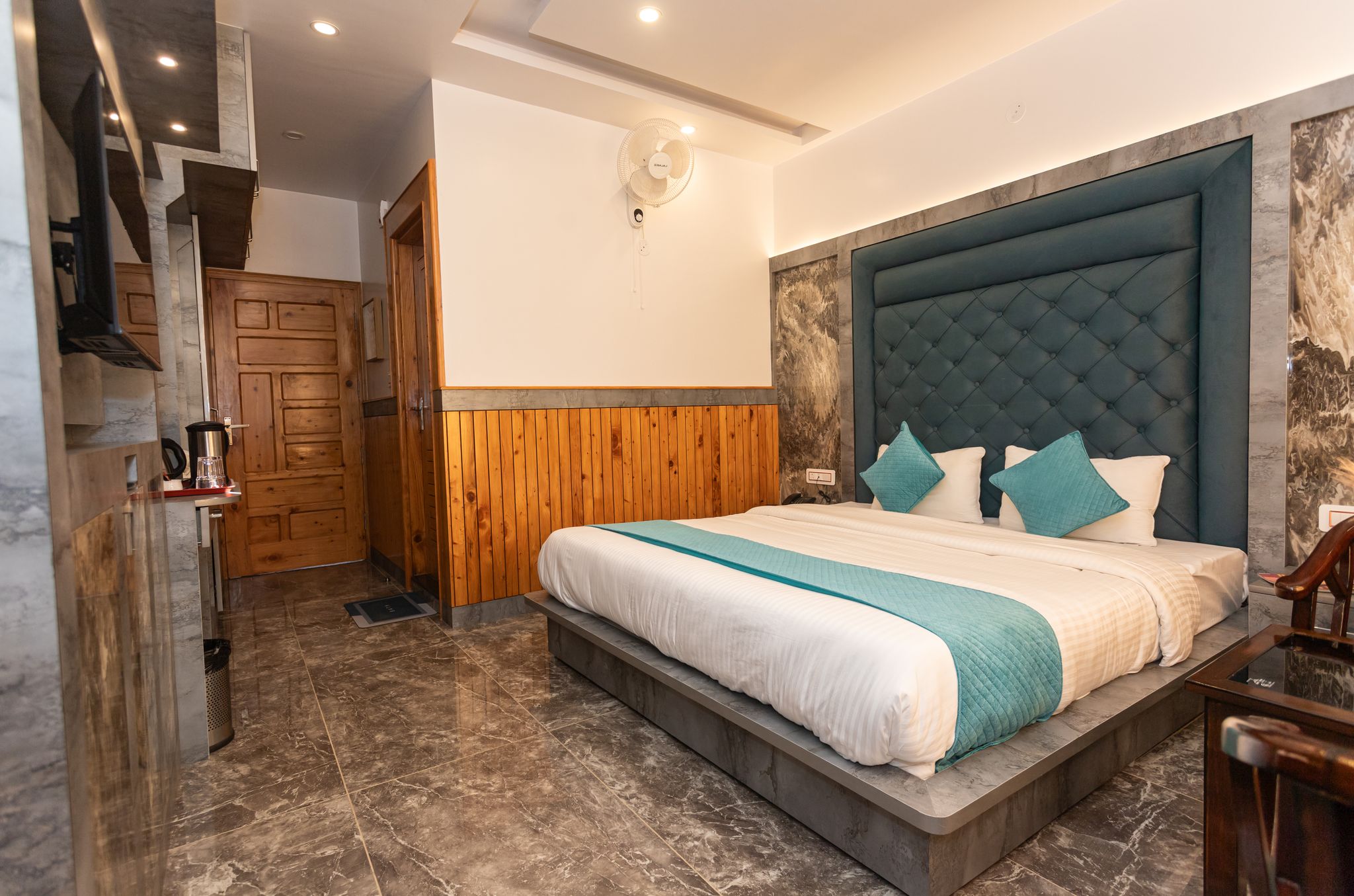 Tara Van - Best Mountain View Hotel in Dharamkot Deluxe Mountain View with Balcony 5