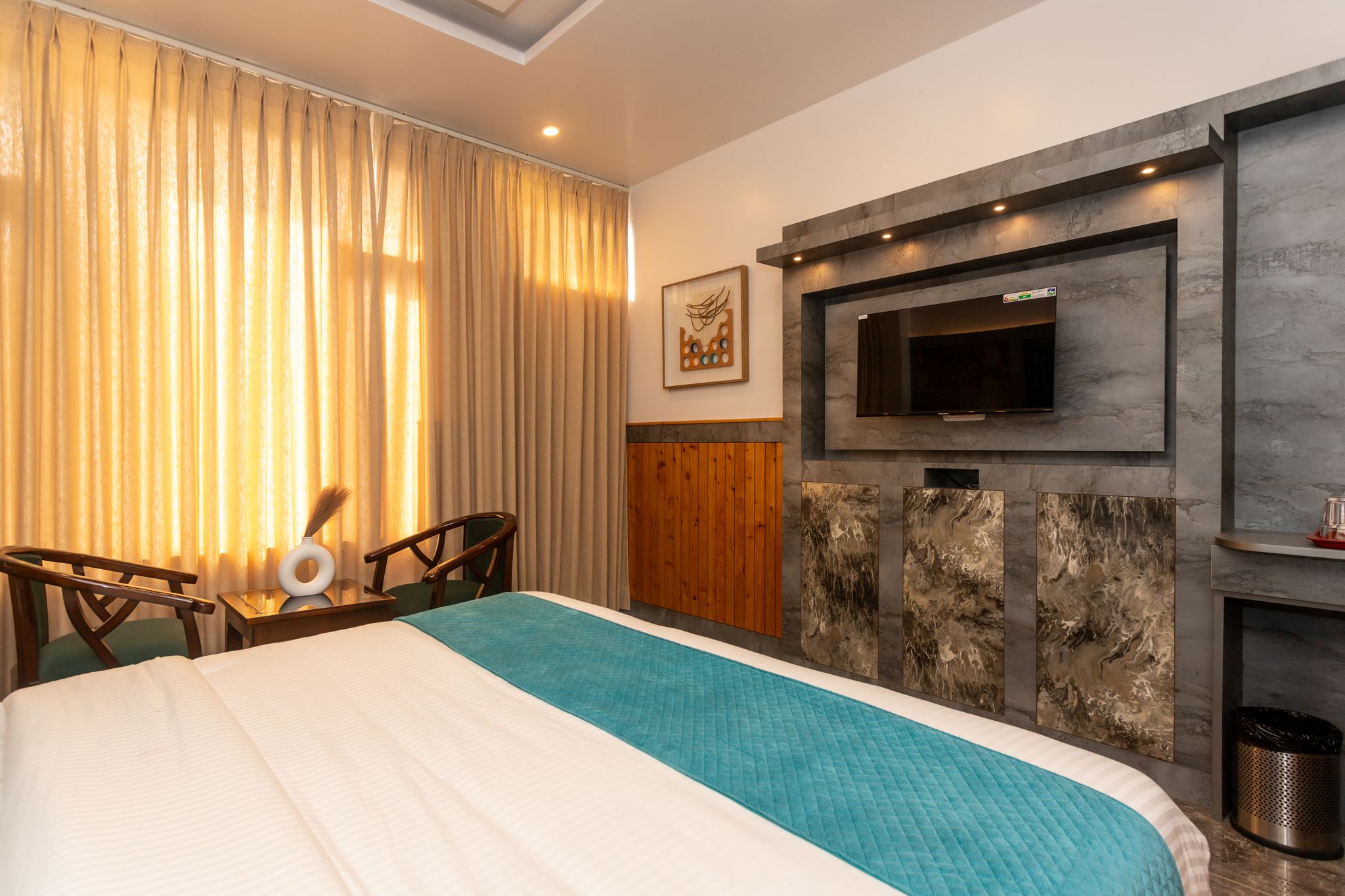 Tara Van - Best Mountain View Hotel in Dharamkot Deluxe Mountain View with Balcony 2