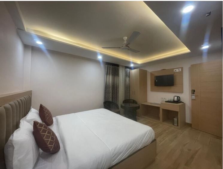 Hotel Budha Valley Deluxe Room 4