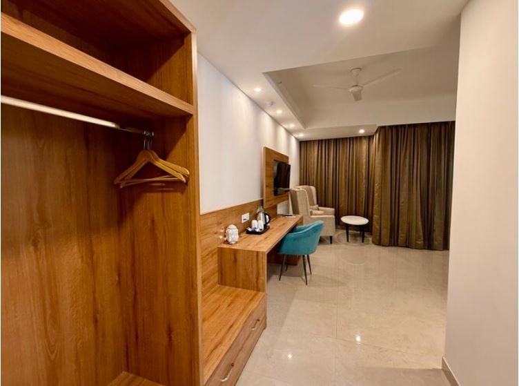 image_4672041_0b220c3f-5b66-42f5-b466-3fdfb8352a92