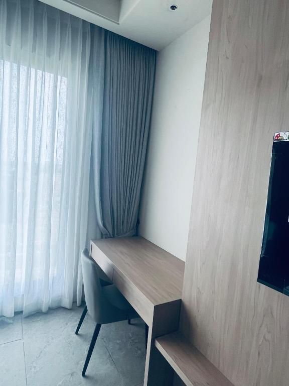 Le Parc Hotel & Banquets An Initiative by SHER-E-PUNJAB Deluxe Room 27