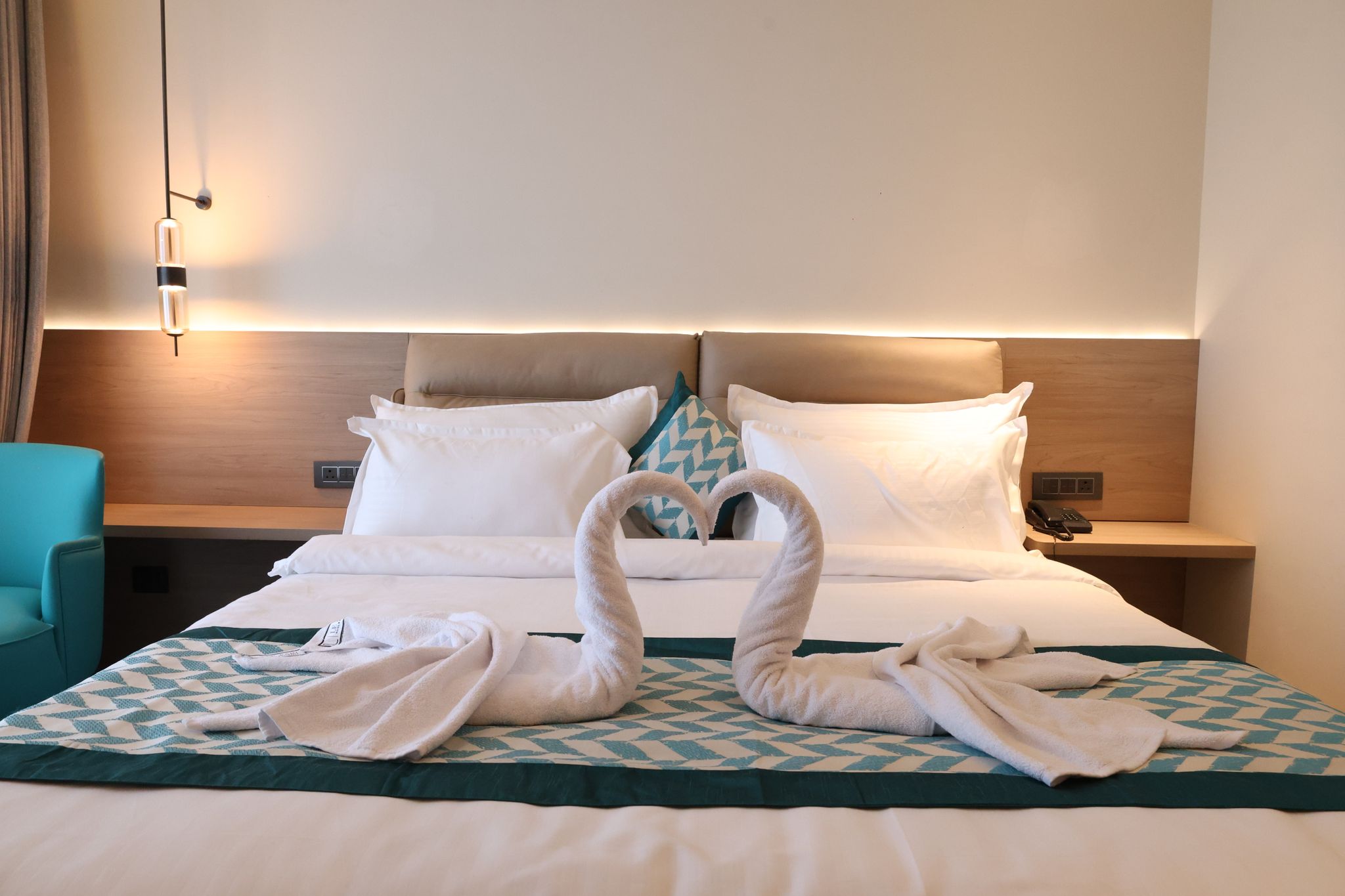 Le Parc Hotel & Banquets An Initiative by SHER-E-PUNJAB Deluxe Room 9