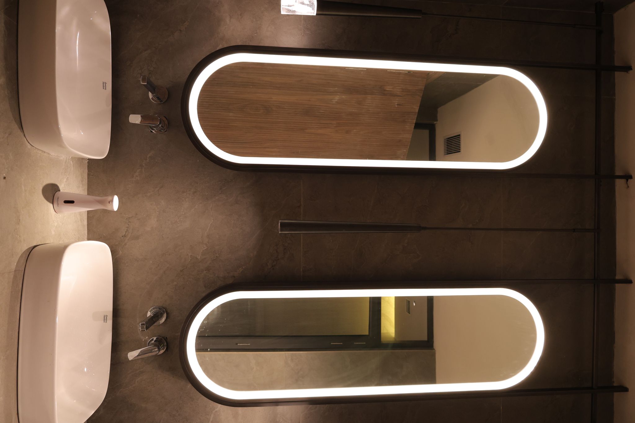 Le Parc Hotel & Banquets An Initiative by SHER-E-PUNJAB Deluxe Room 19