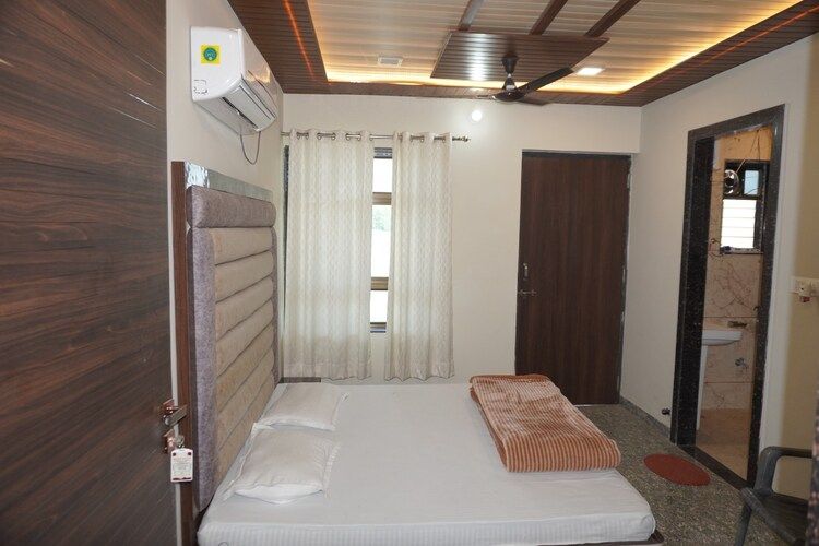 MOHANI PALACE AC Deluxe Room 3