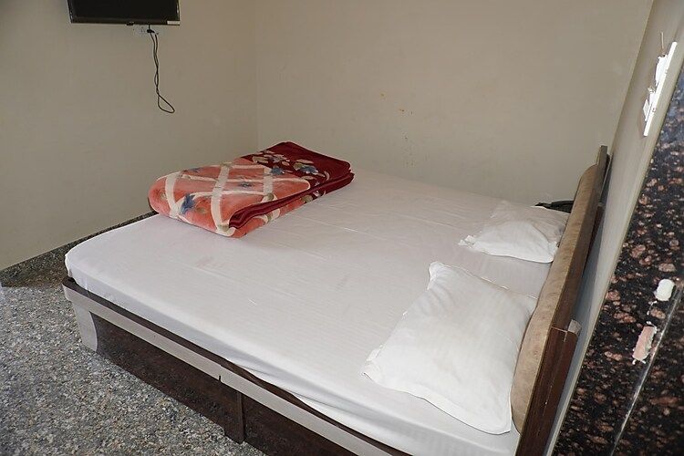 MOHANI PALACE Family room 2