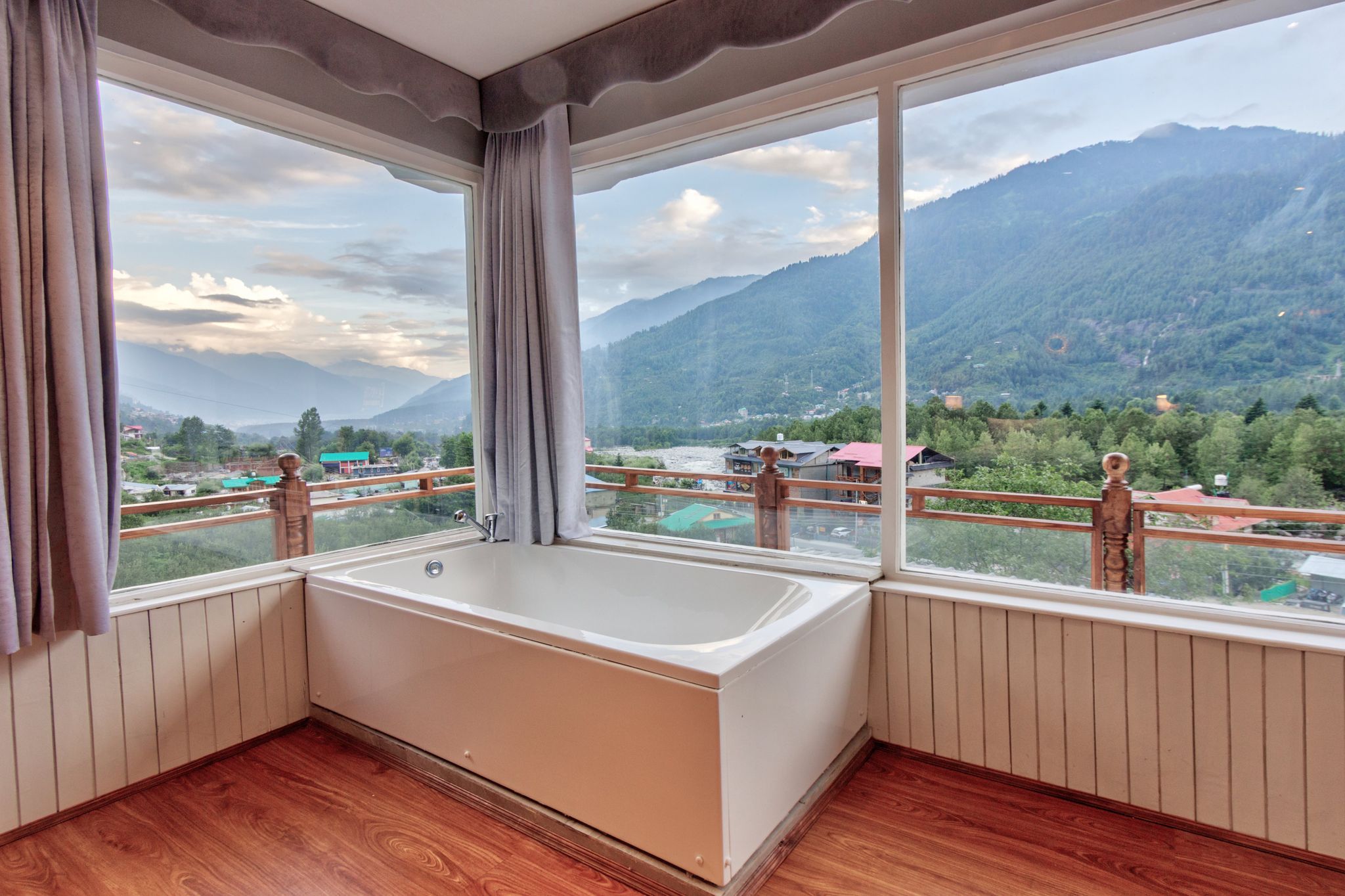 Hotel Ekaanth By Paradise Chateau Manali