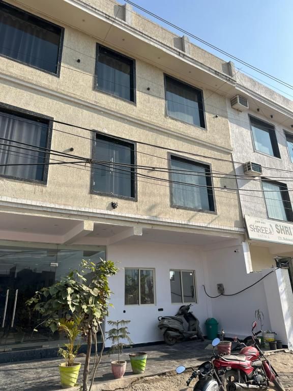 Hotel Bhramanand Sewa Dham