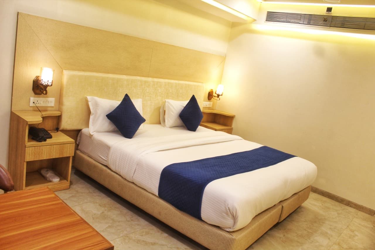 All Seasons Boutique Rooms Super Deluxe Room 6
