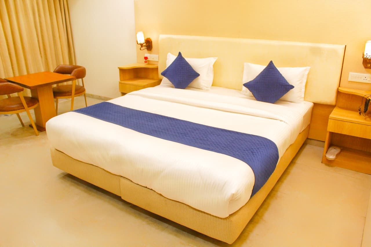 All Seasons Boutique Rooms Super Deluxe Room 4