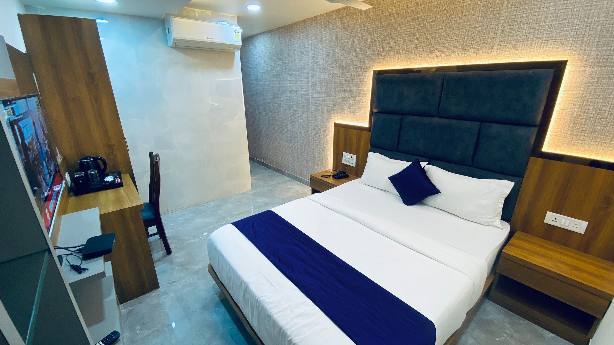 Hotel BKC Gold View Near Bandra Kurla Complex Standard Room 10