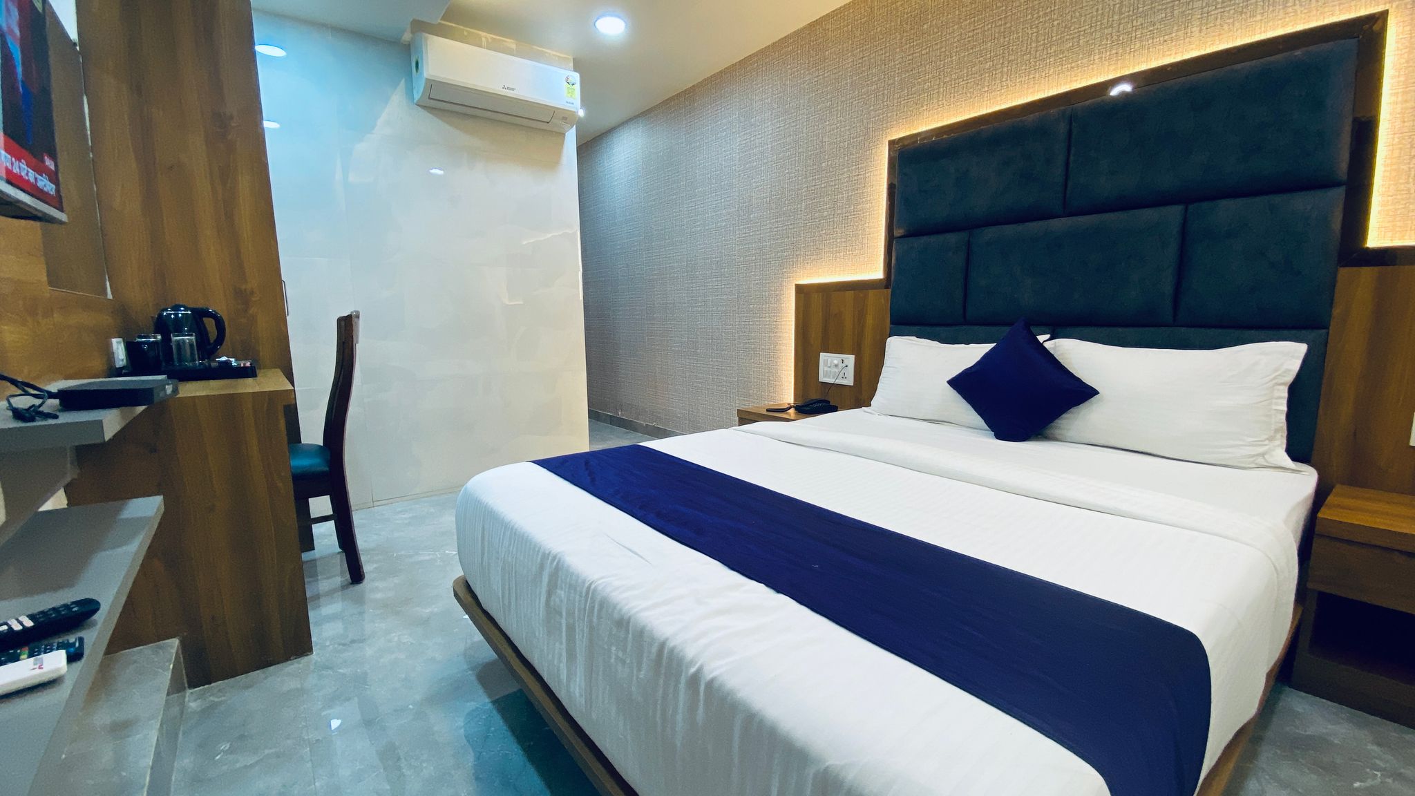 Hotel BKC Gold View Near Bandra Kurla Complex Standard Room 14