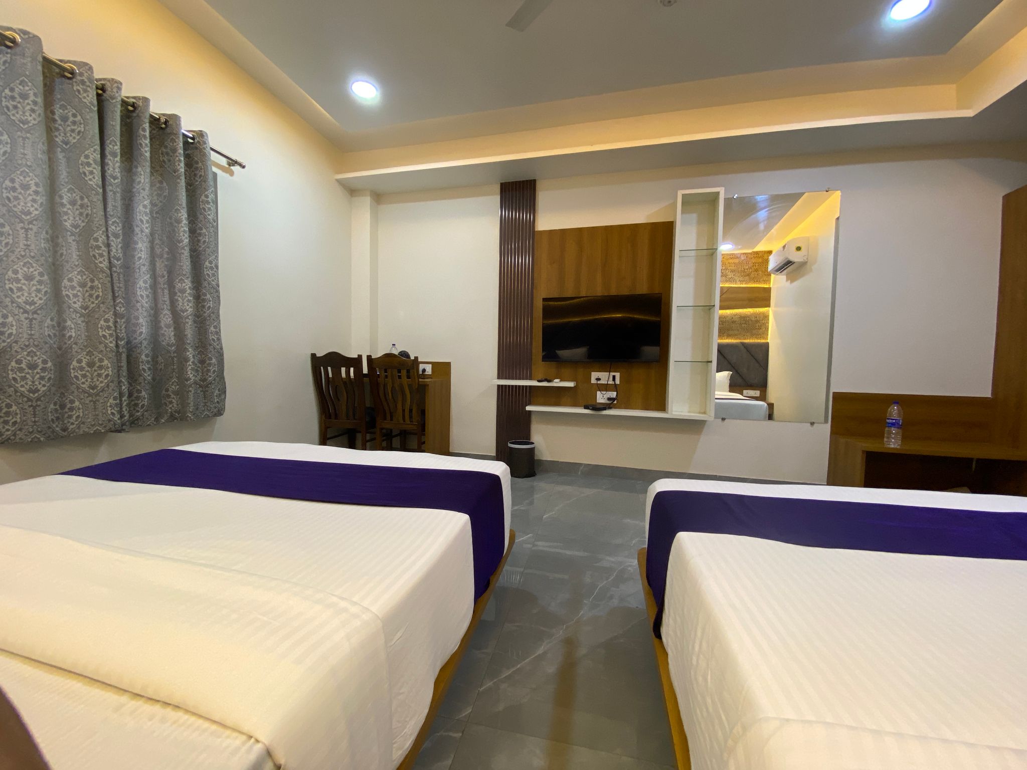 Deluxe Quadruple Room 