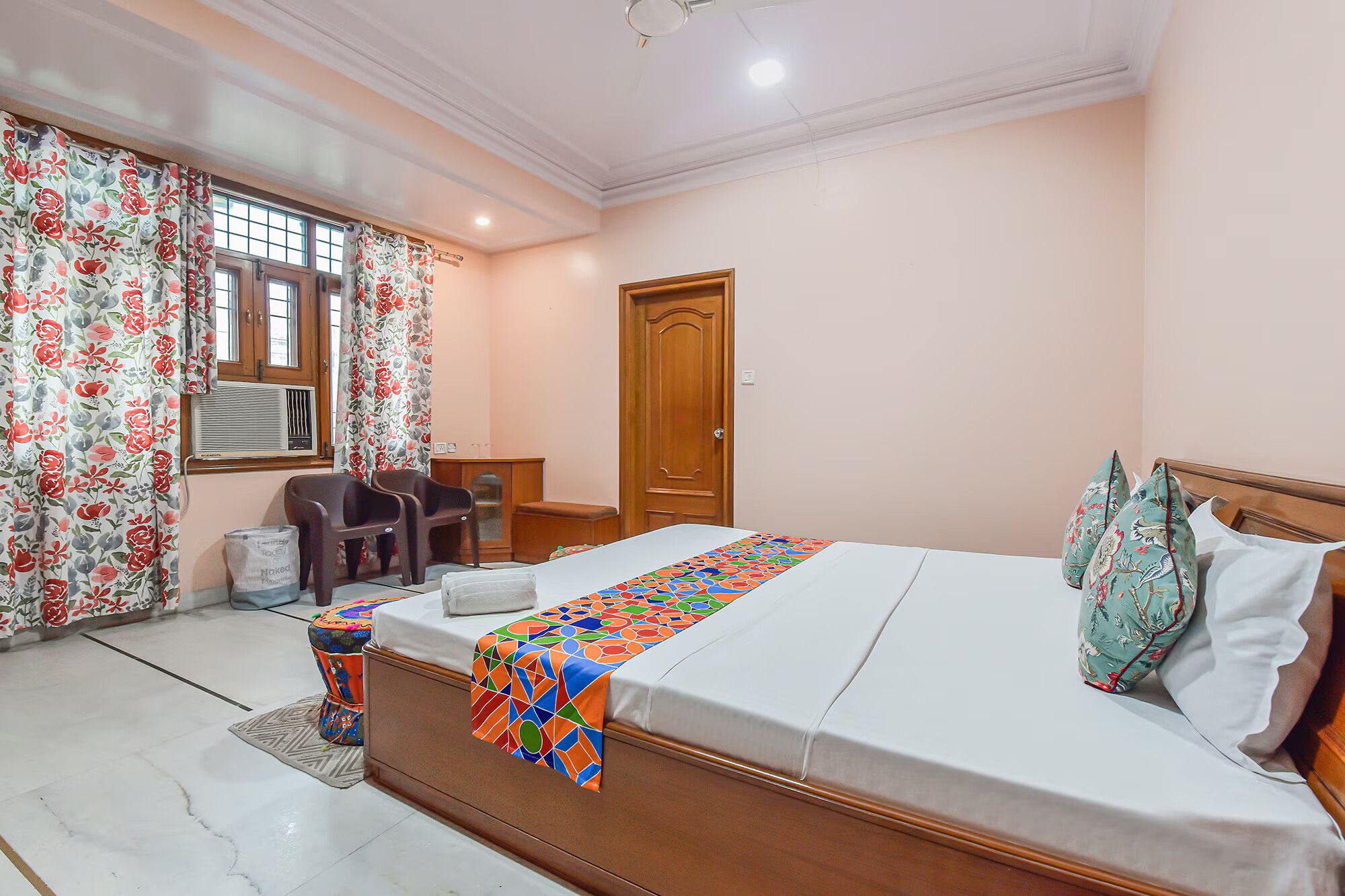 FabHotel Pink Cozzy Deluxe Room