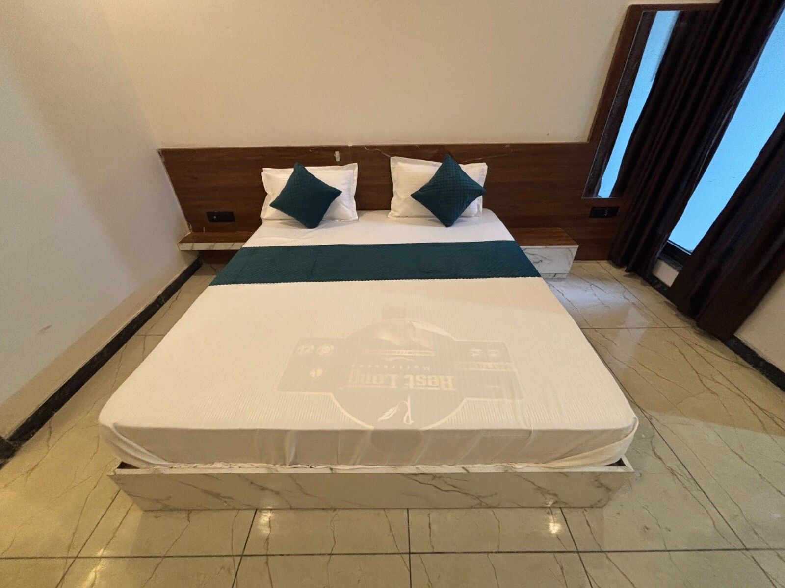 HOTEL CM PALACE Family Room  3