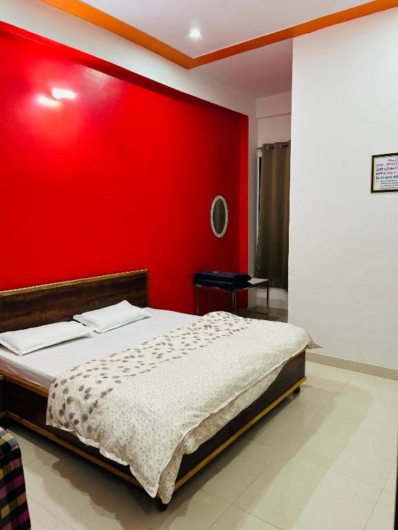 Prem bhawan guest house Deluxe Triple Room 2