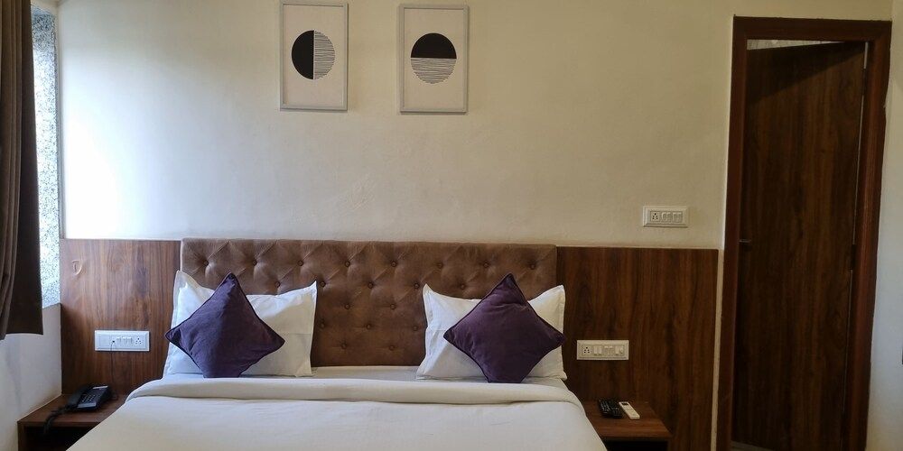 Hotel U ConnecT Deluxe Rooms 2