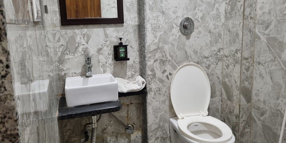 Hotel U ConnecT Deluxe Rooms 4