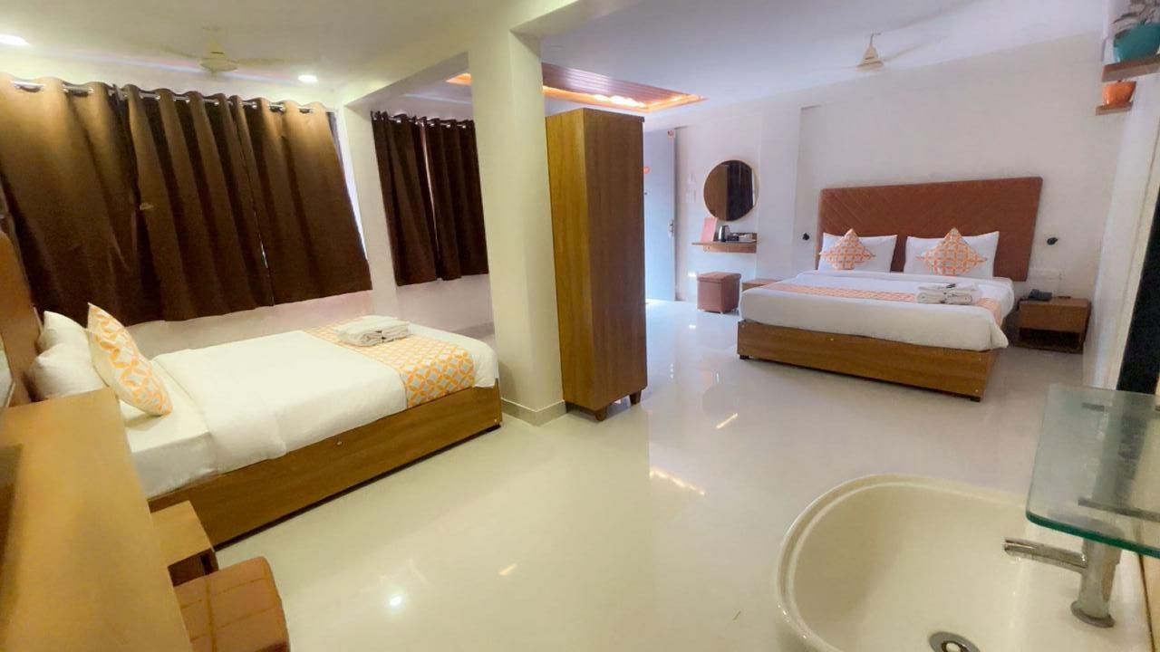 Saffron Twin Ature Suite