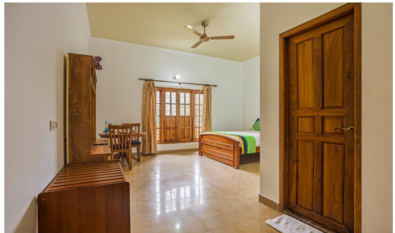 le selena munnar Deluxe Room 4