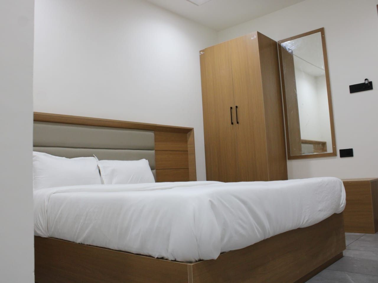 Avadh Food Zone PREMIUM ROOM 2