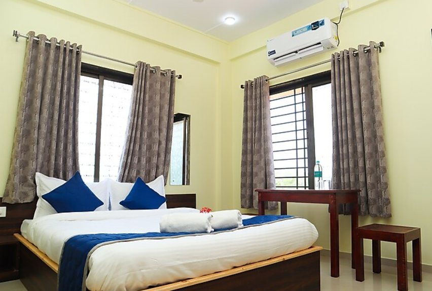AC DELUXE ROOM