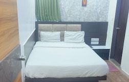 Hotel Sarovar Inn Deluxe Room 2