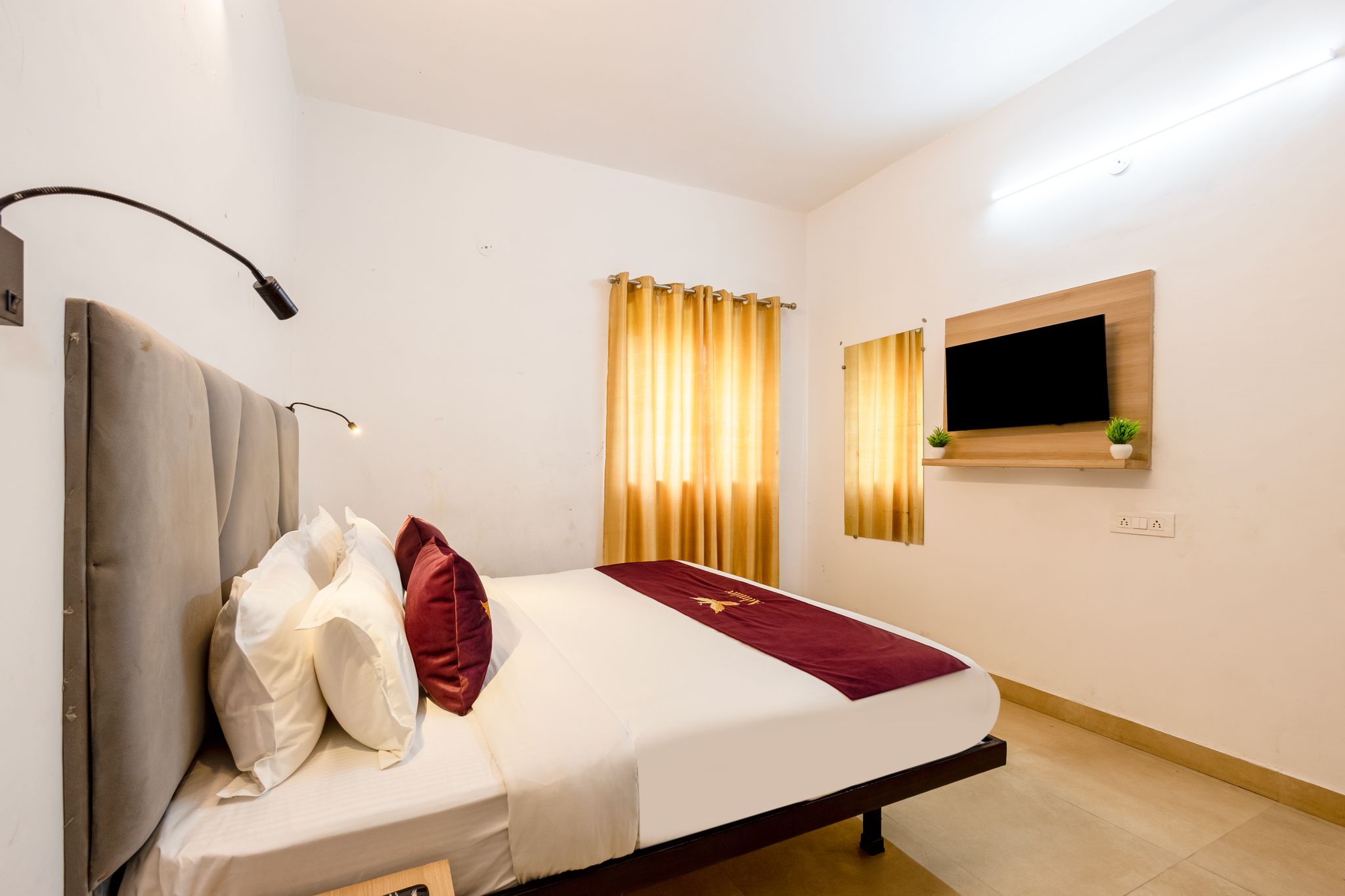 Deluxe Room with City View